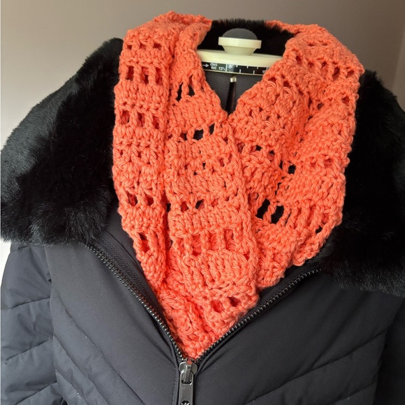 Elegant Coral Crochet Infinity Scarf - Picture 6 of 14